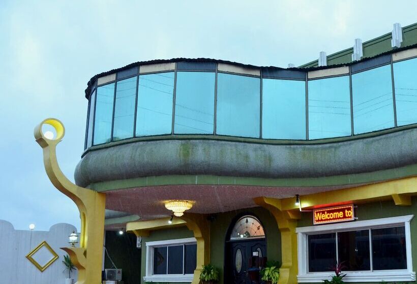 هتل Executive Inn