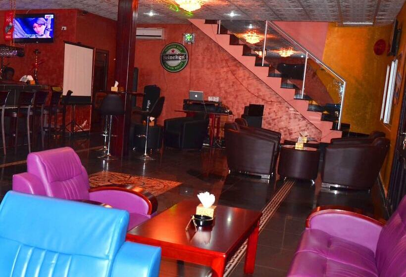 هتل Executive Inn