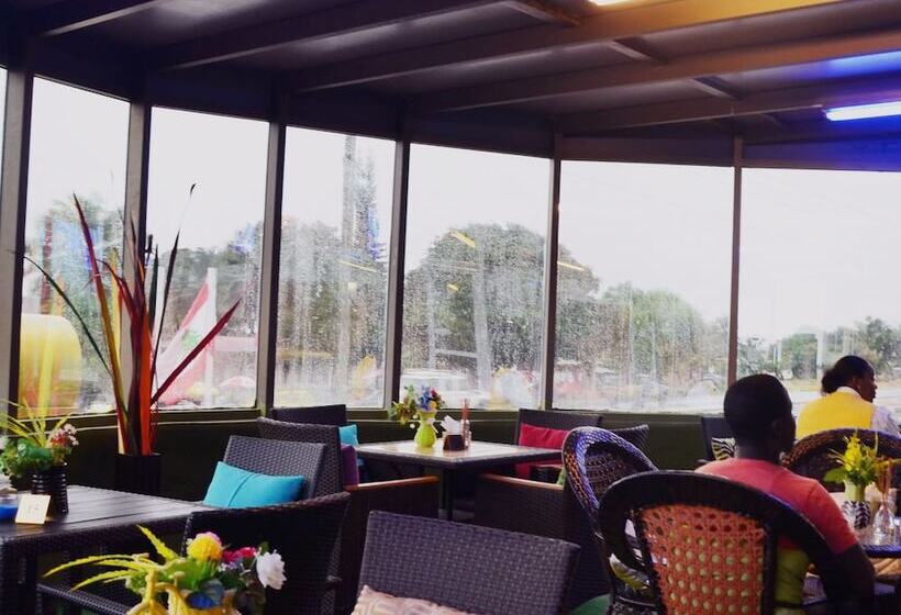 هتل Executive Inn