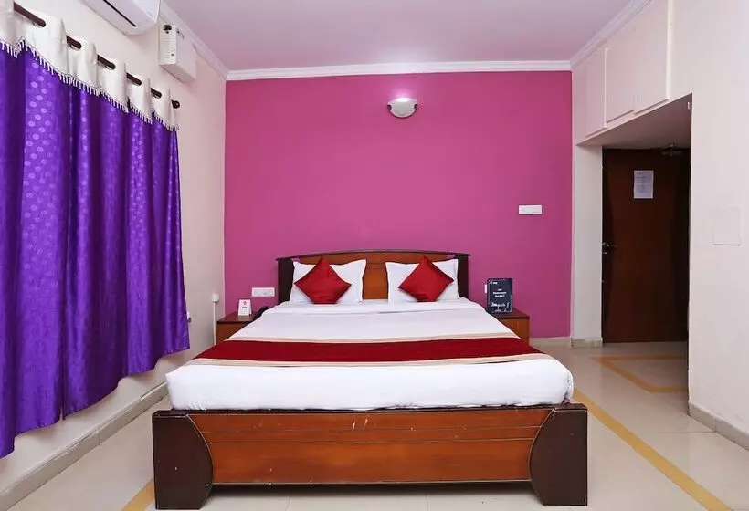 ホテル Flagship Aradhya Residency