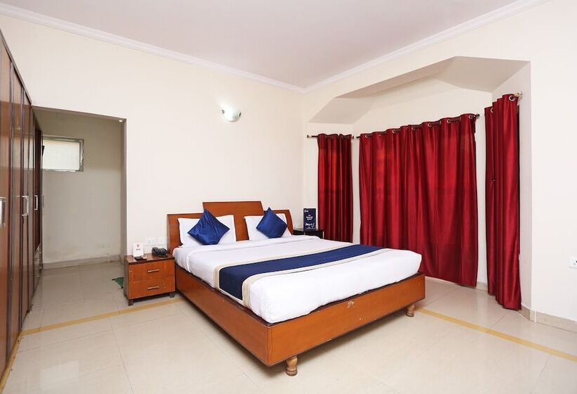 Hotel Flagship Aradhya Residency