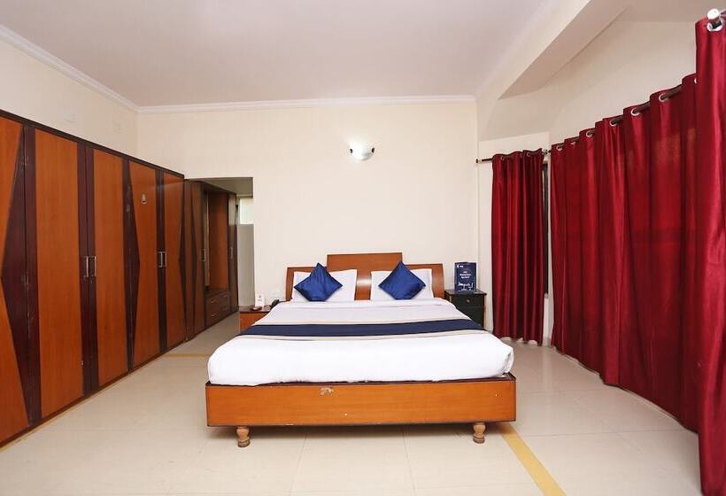 Hotel Flagship Aradhya Residency