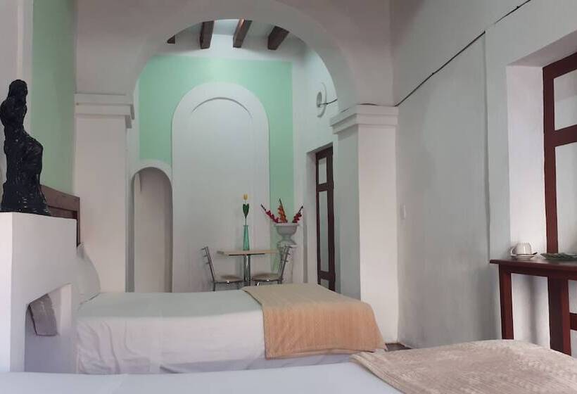 Отель Habitaciones Querétaro Guadalupe