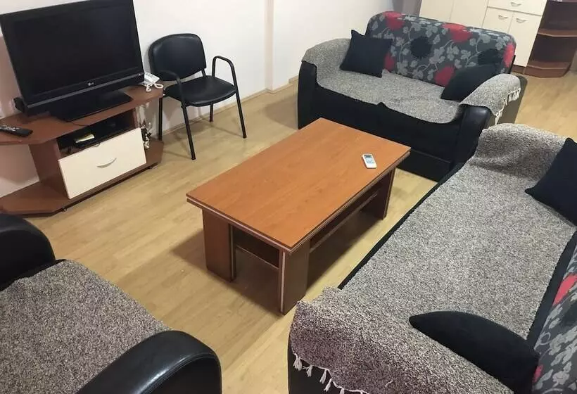 هتل Harmonija
