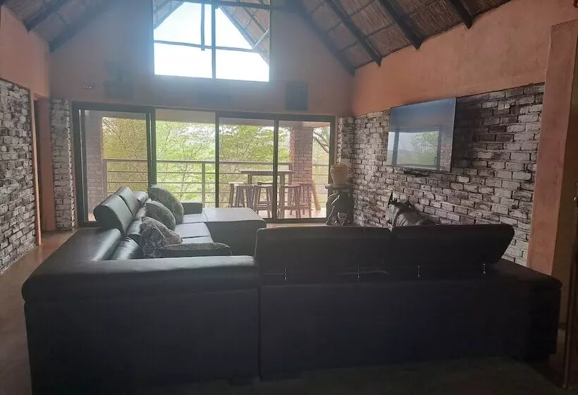 Hotelli Irock Lodge