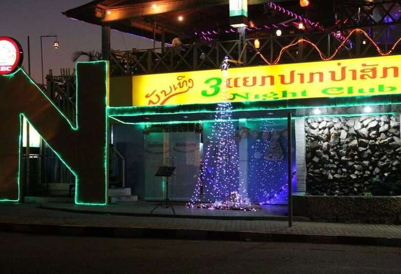 בית מלון כפרי Mekong Sunshine