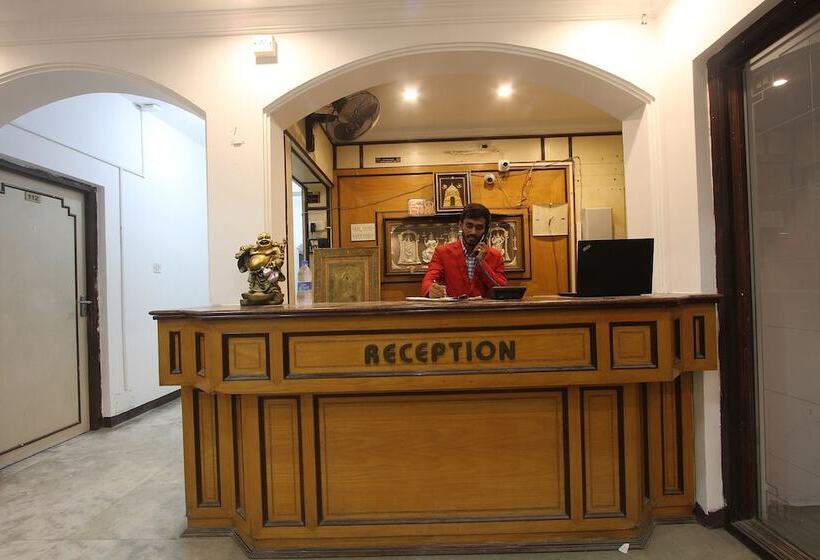 בית מלון כפרי Mps Residential Tower