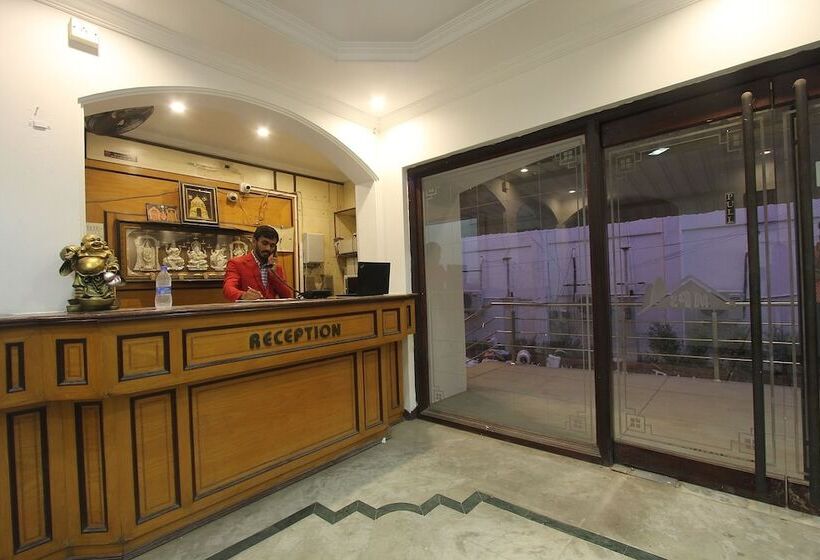 בית מלון כפרי Mps Residential Tower