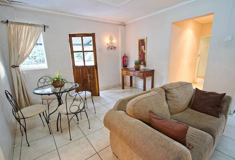 Mose Street Apartments