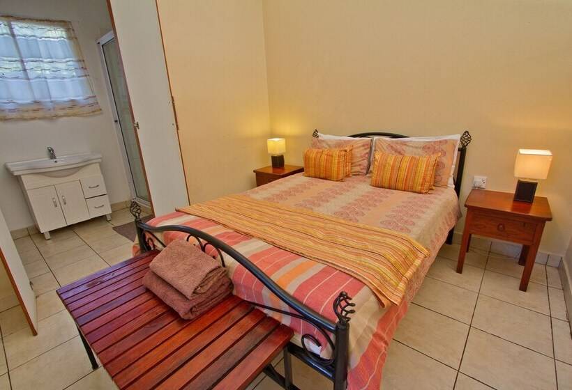 Mose Street Apartments