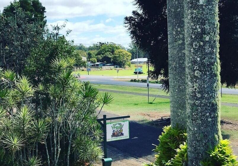 Общежитие On The Wallaby Lodge