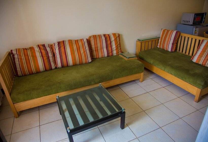 Shumuk Hotel And Apartments