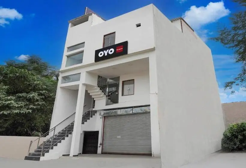 ホテル O The Skyrise Lucknow