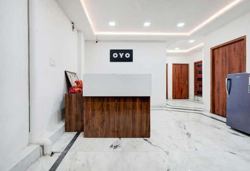 ホテル O The Skyrise Lucknow