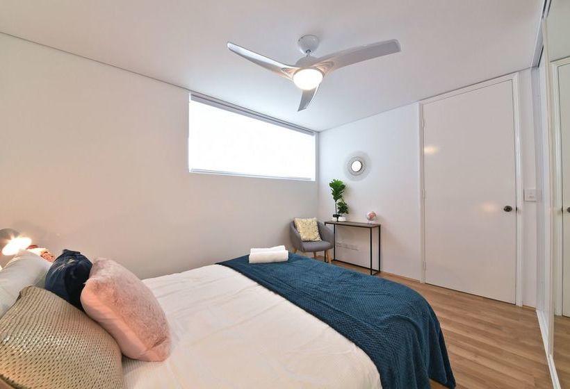 Belmont Apartment Near Perth City 3404