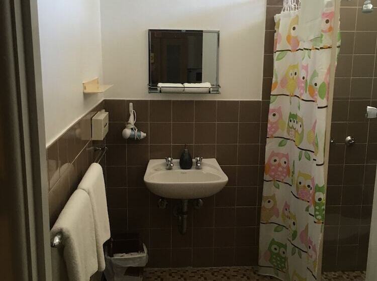 Camperdown Cascade Motel