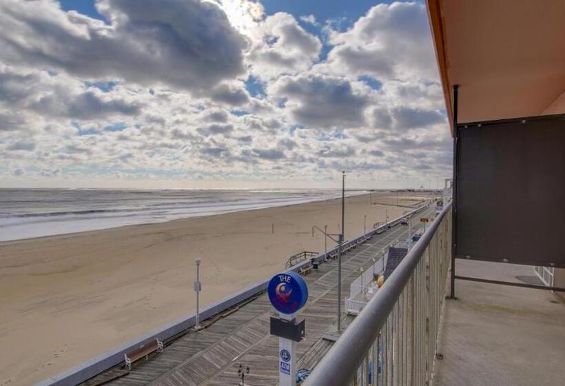 فندق Americana Motor Inn On Boardwalk