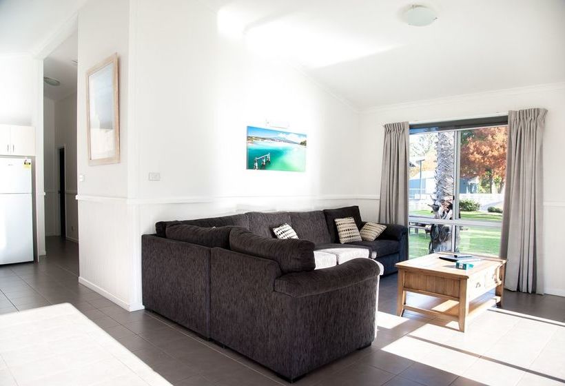 בית מלון כפרי Big4 Batemans Bay Beach Resort