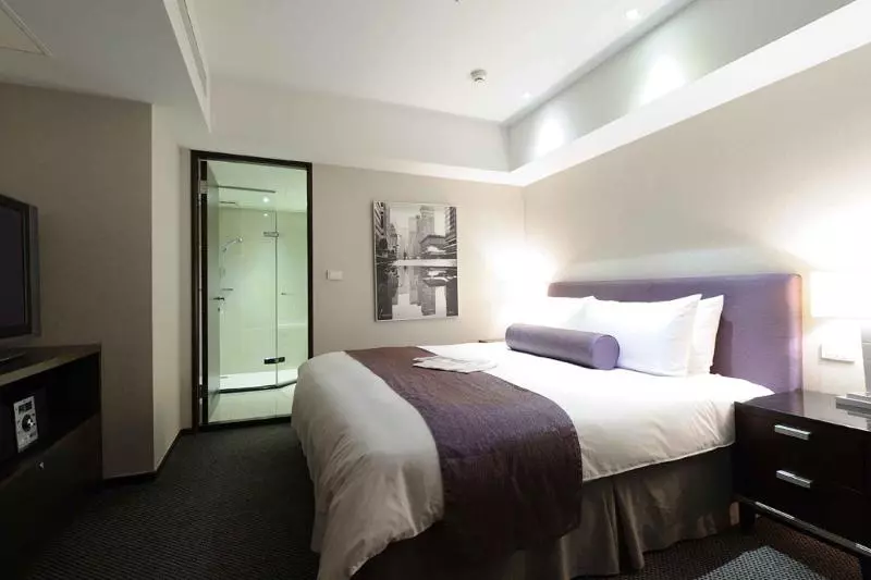 K Hotel   Yunghe