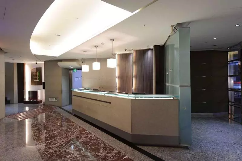 K Hotel   Yunghe