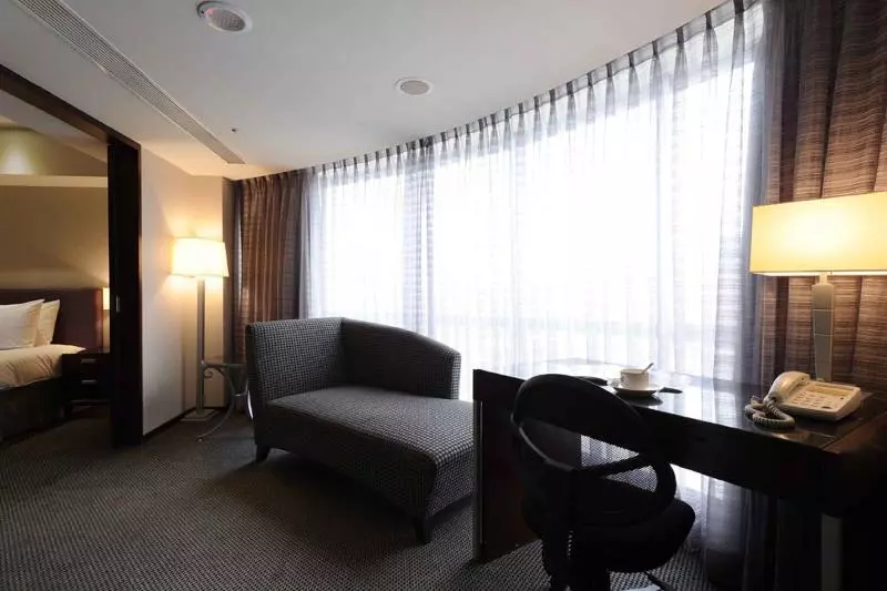 K Hotel   Yunghe