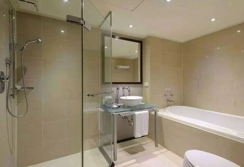 K Hotel   Yunghe
