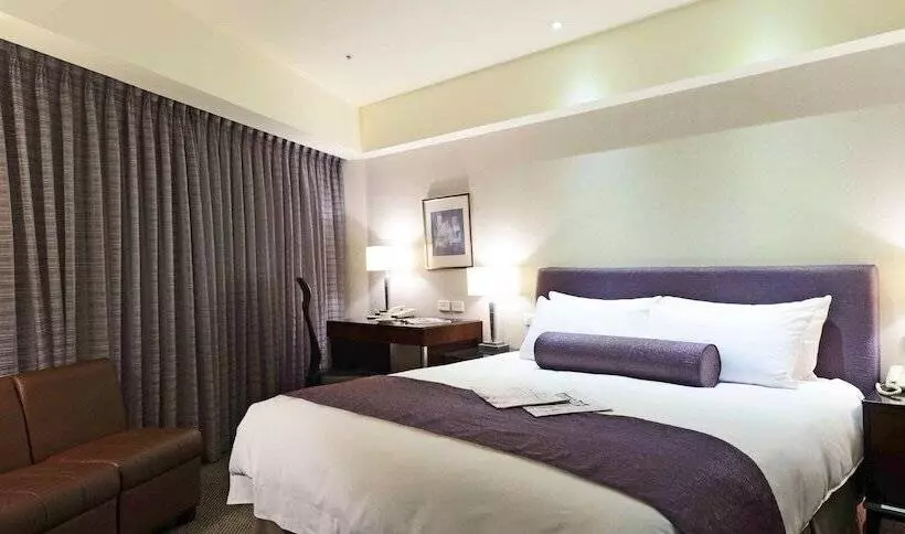 K Hotel   Yunghe