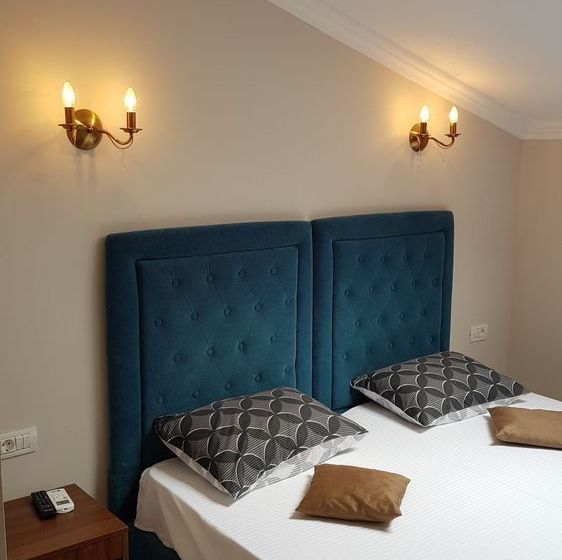 هتل Pensiunea La Iani