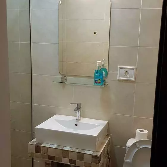 Hotelli Pensiunea La Iani