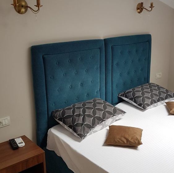 هتل Pensiunea La Iani