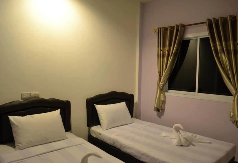 هتل Pool Pimaan Resort