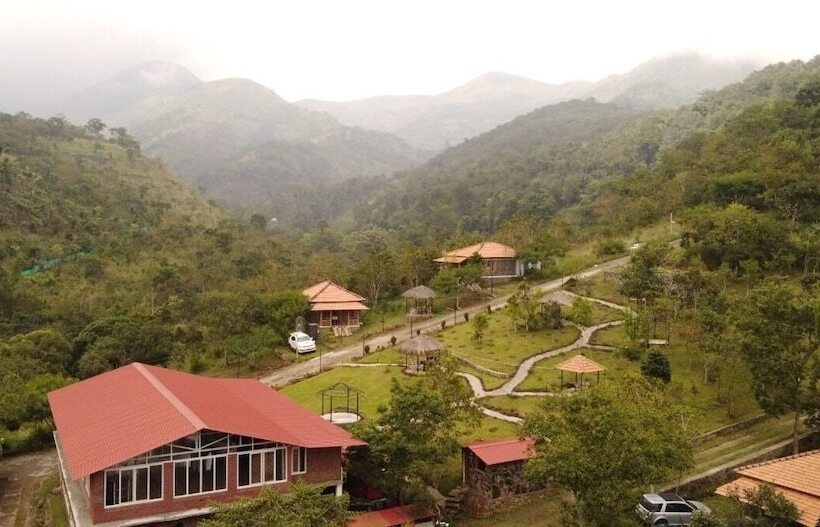בית מלון כפרי Zacs Valley Resort, Kodaikanal
