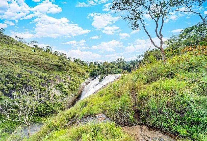 בית מלון כפרי Zacs Valley Resort, Kodaikanal