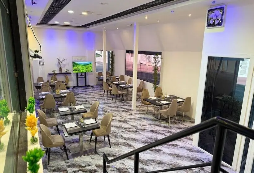 Ivory Inn Hotel Doha