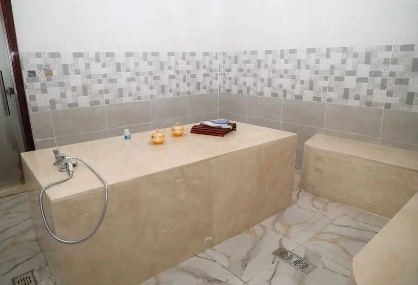 Ivory Inn Hotel Doha