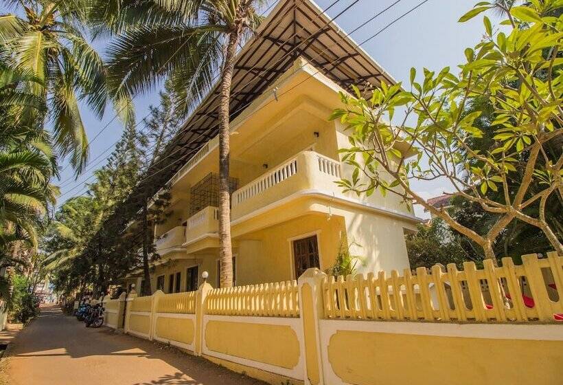 Oyo 12134 Home Luxury Studios Calangute