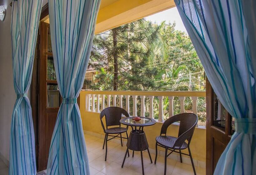 Oyo 12134 Home Luxury Studios Calangute