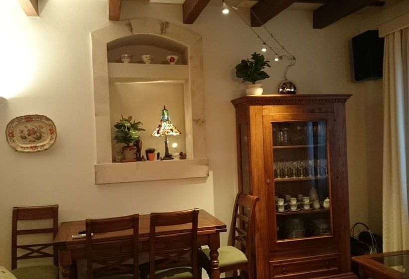 پانسیون Menurkasanta Clara