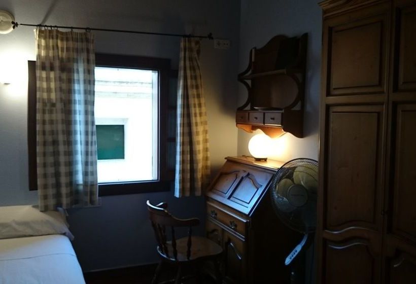 پانسیون Menurkasanta Clara