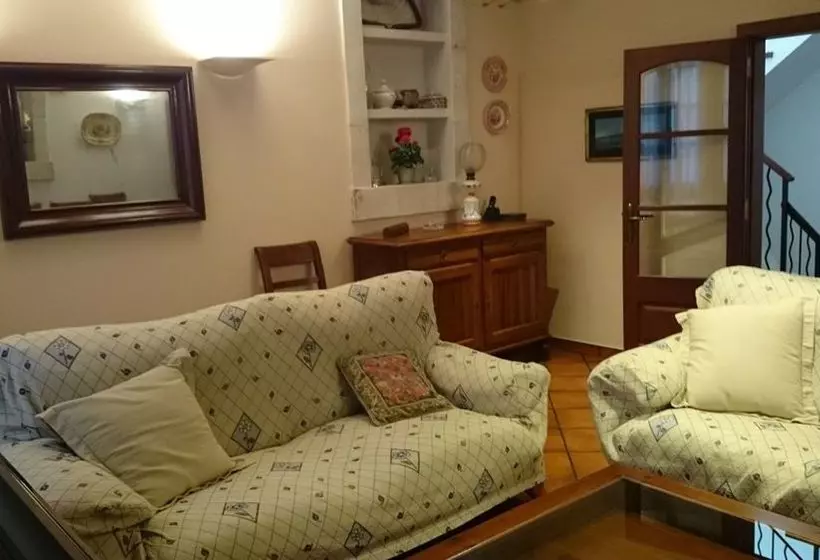 پانسیون Menurkasanta Clara