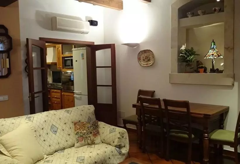 پانسیون Menurkasanta Clara