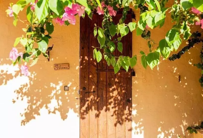 Majatalo Las Mariposas Ibiza