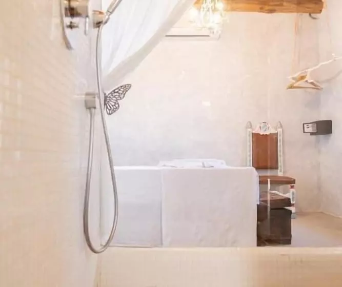 Majatalo Las Mariposas Ibiza