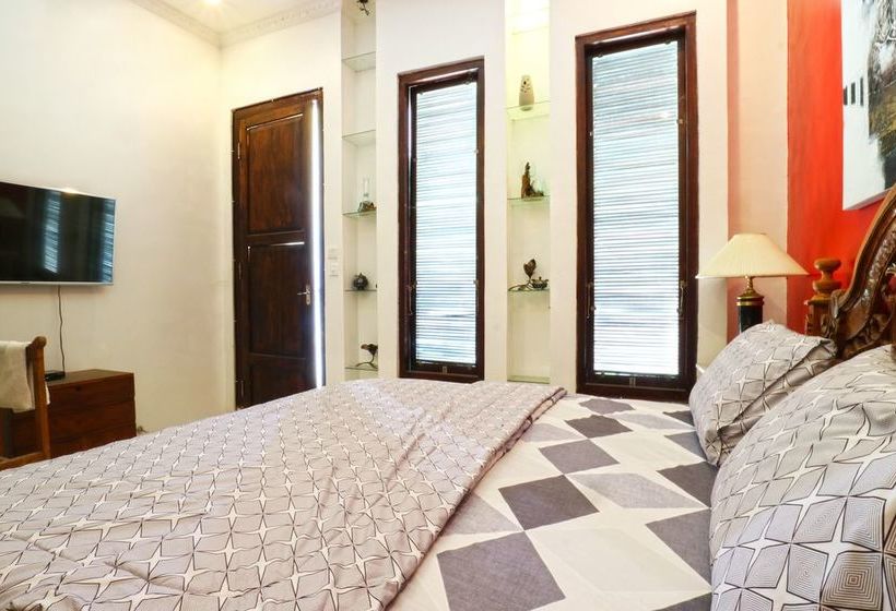 بنسيون Nira Guest House