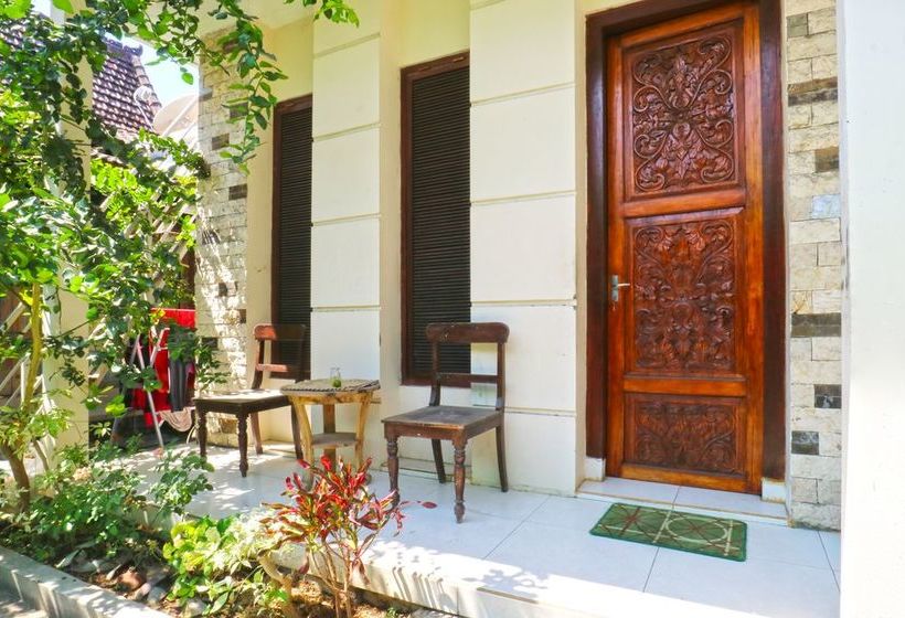 بنسيون Nira Guest House