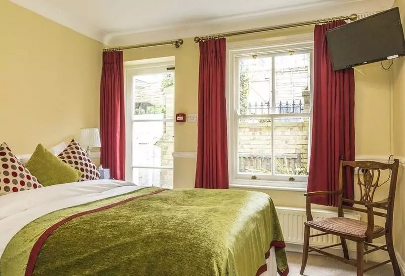 Majatalo The Gleneagles Guesthouse