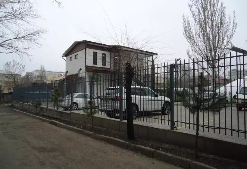 پانسیون Tumar