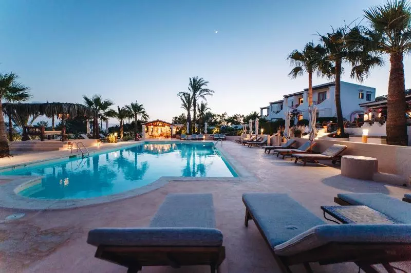 Petunia Ibiza, A Beaumier