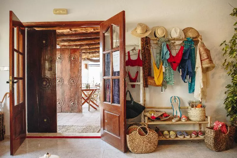 Petunia Ibiza, A Beaumier