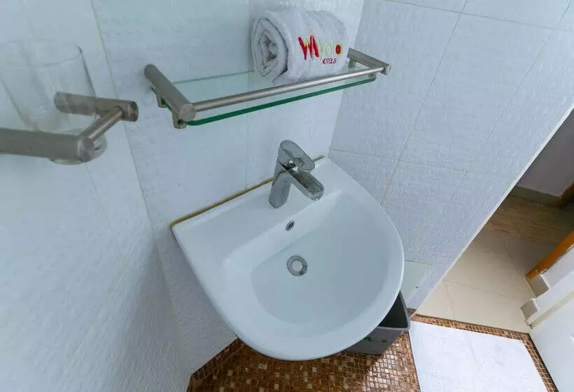 Wakola Hotel Cheikh Anta Diop